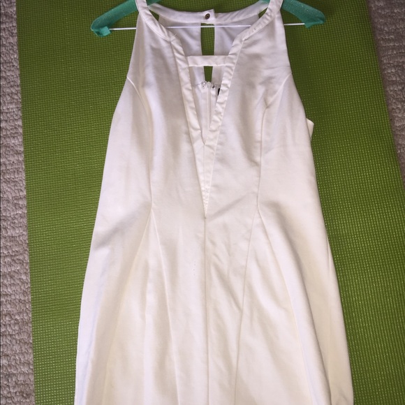 Cocktail dresses. - Picture 2 of 4